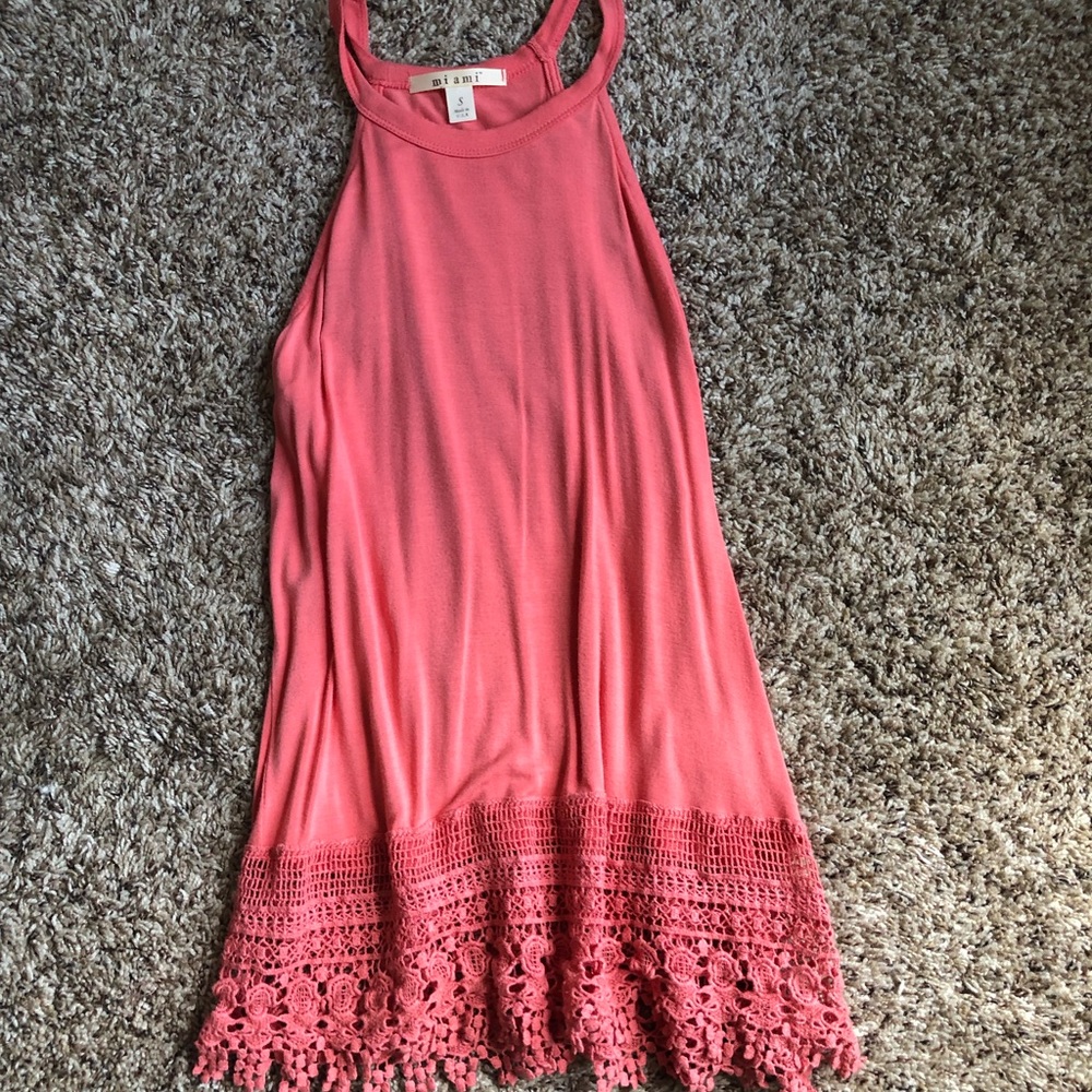 Long, shift shirt with lace trimming